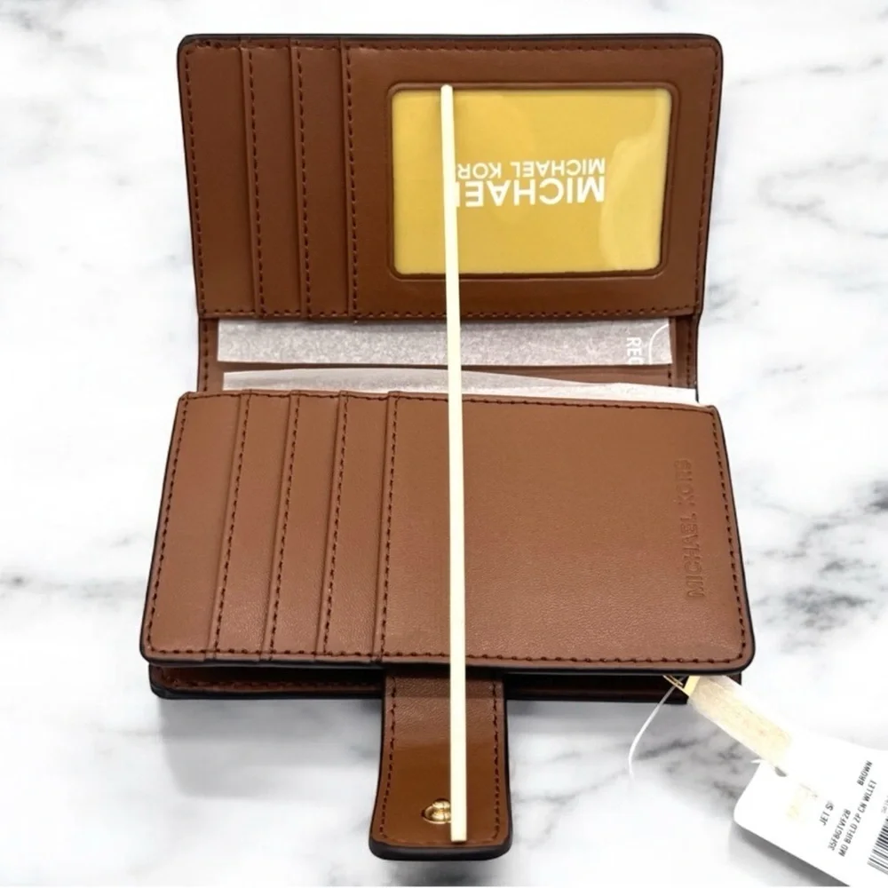 Michael Kors Medium Jet Set Travel Zip Chain Bifold Wallet Leather Brown